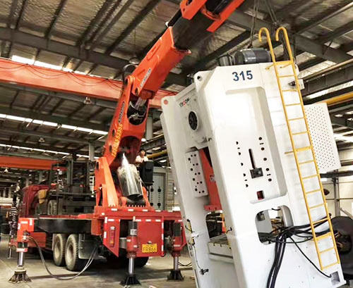 无极县提升工作效率，选择优质折臂吊租赁服务